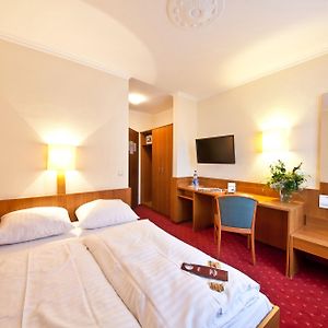 Kamer met een Queen Size Bed